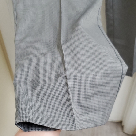 New With Tags Men's Haggar Gray Dress Pants Size 36W 30L - Picture 3 of 11